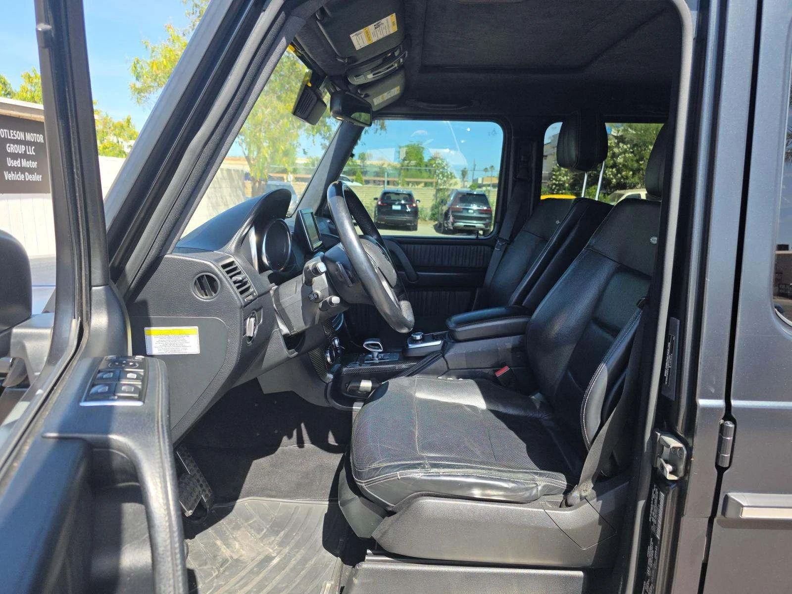 Mercedes-Benz G 63 AMG  4MATIC 4dr , снимка 9 - Автомобили и джипове - 54460255