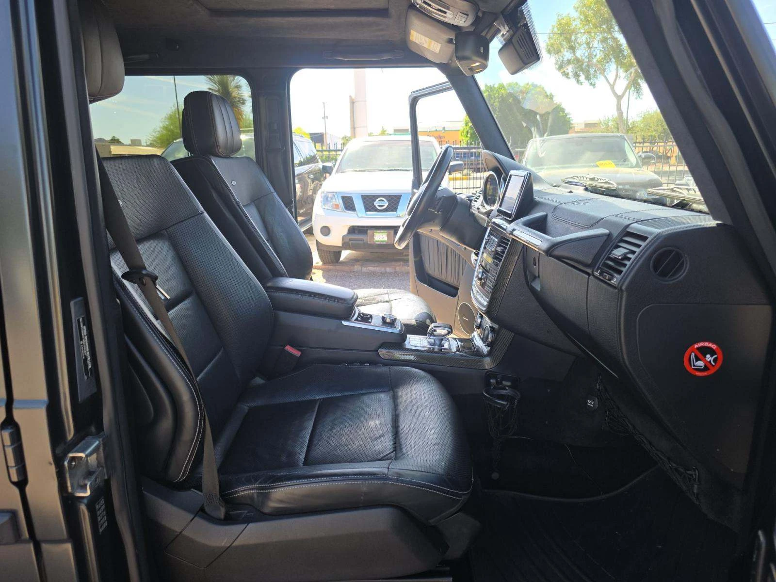 Mercedes-Benz G 63 AMG  4MATIC 4dr , снимка 13 - Автомобили и джипове - 54460255