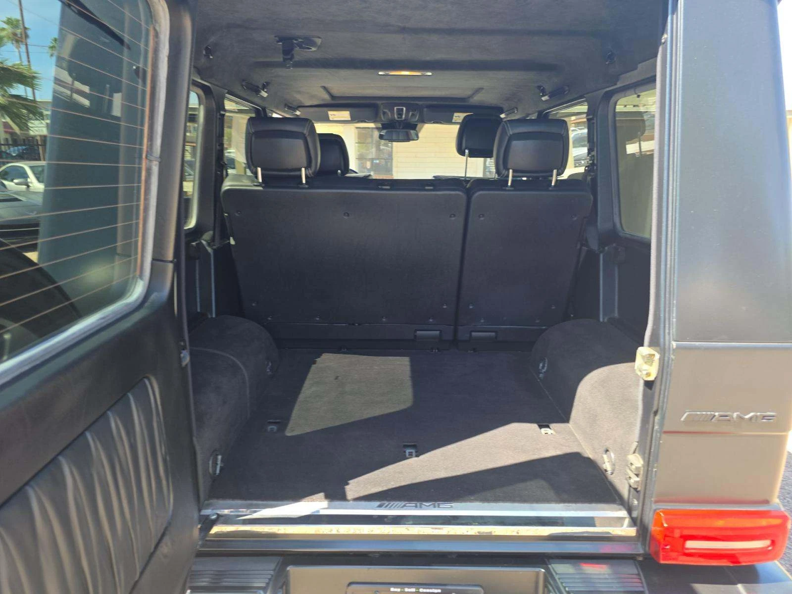 Mercedes-Benz G 63 AMG  4MATIC 4dr , снимка 8 - Автомобили и джипове - 54460255
