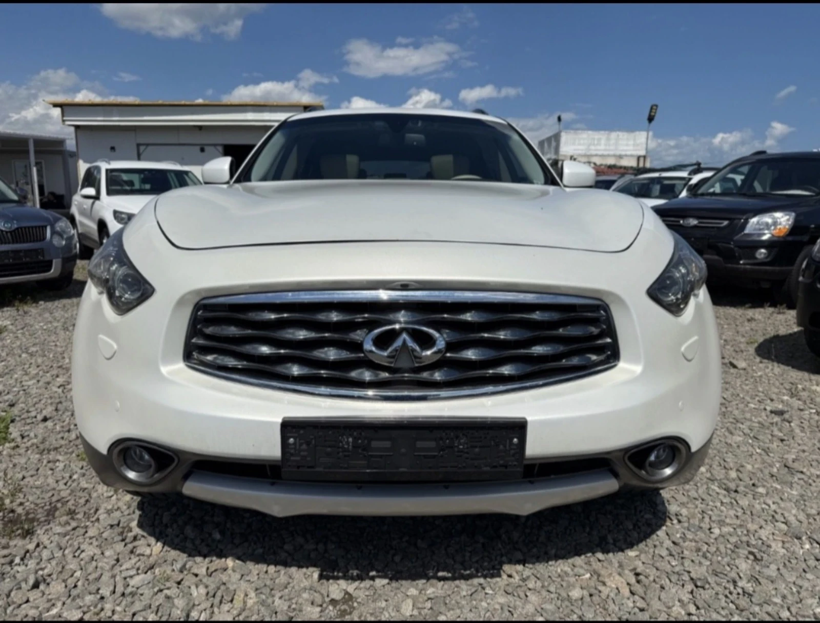 Infiniti Fx 30, снимка 2 - Автомобили и джипове - 54585077