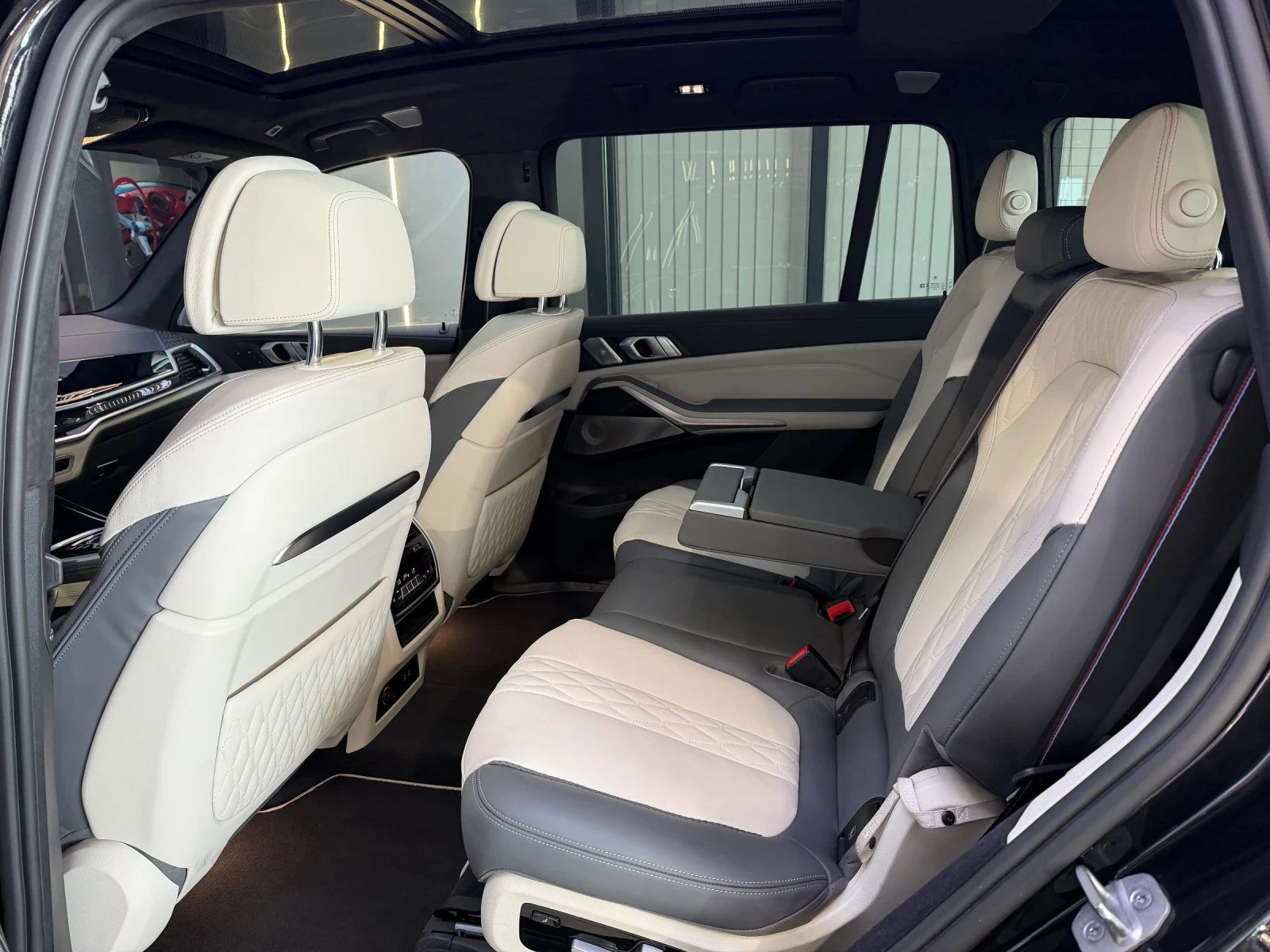 BMW X7 40d xDrive * 6+ 1* FULL Екс* BOW&WIL* LED Пано* M , снимка 5 - Автомобили и джипове - 55009163