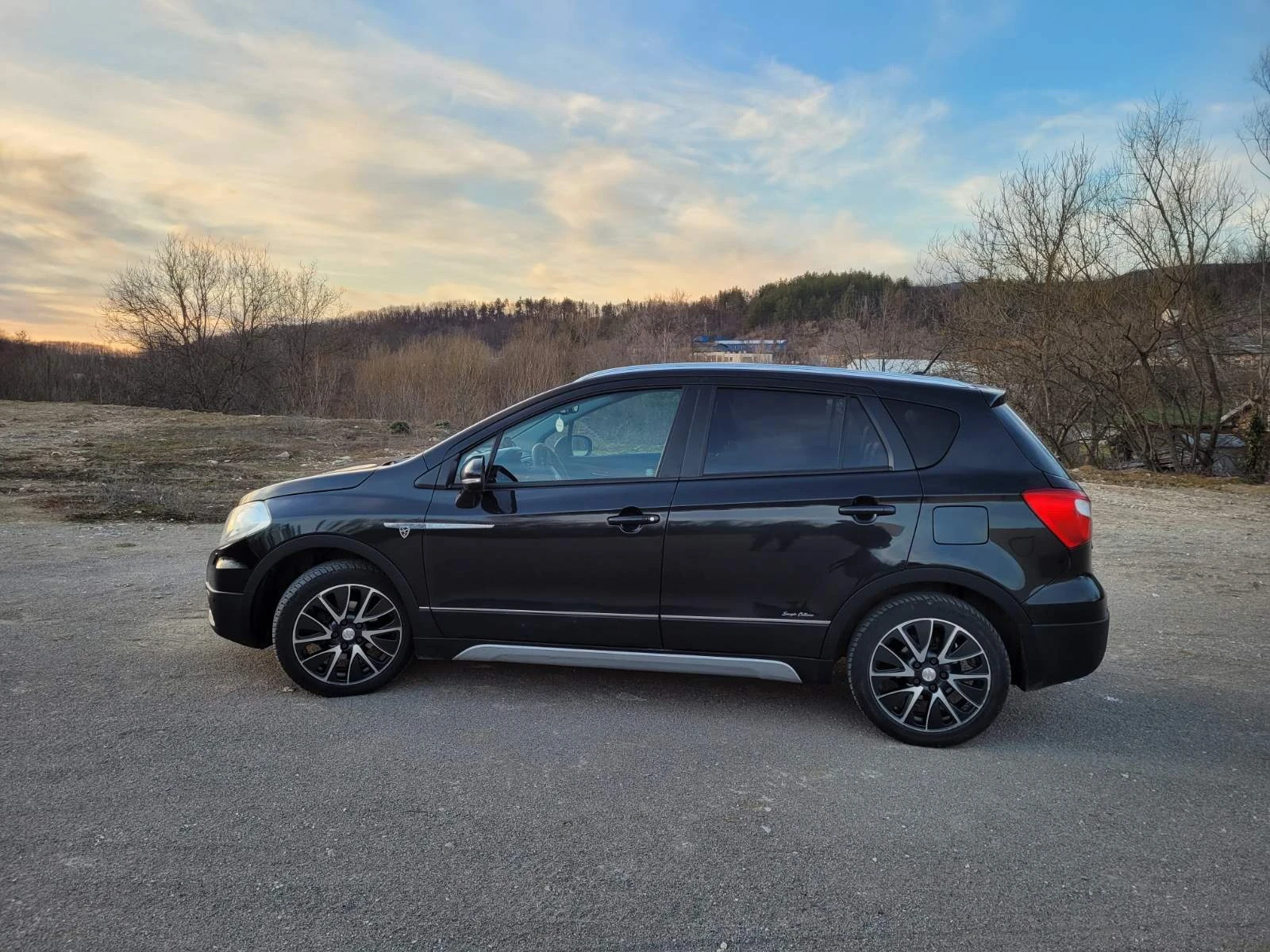 Suzuki SX4 S-Cross 1.6 Газ/Бензин, снимка 9 - Автомобили и джипове - 55022860