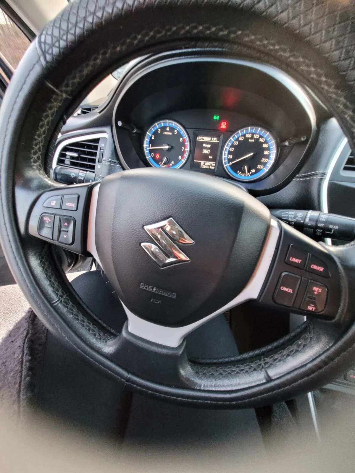 Suzuki SX4 S-Cross 1.6 Газ/Бензин, снимка 7 - Автомобили и джипове - 55022860