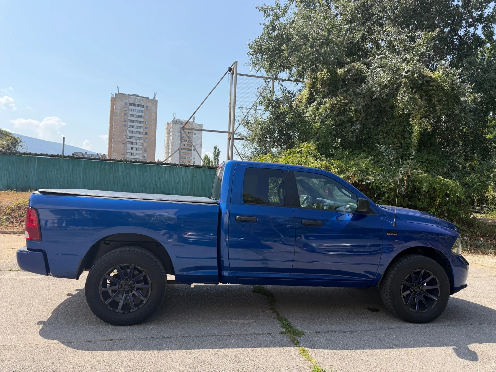 Dodge RAM 1500 5.7 HEMI 4x4, снимка 4 - Автомобили и джипове - 55966526