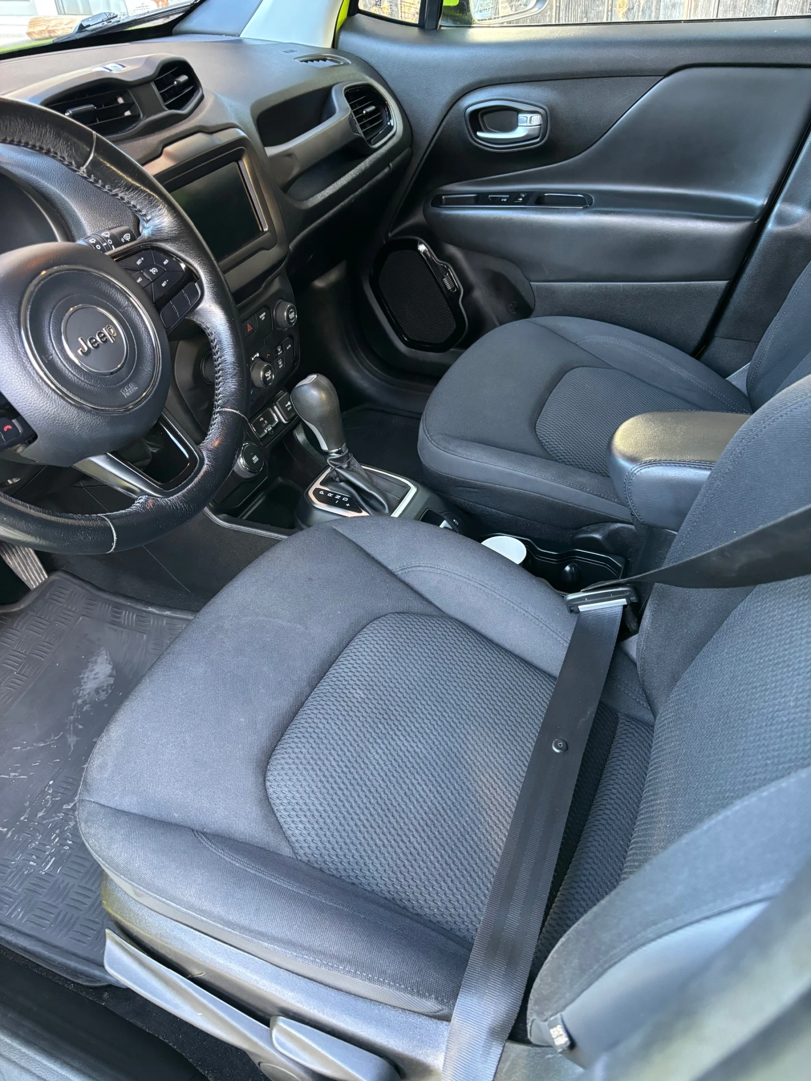Jeep Renegade 2.4i, снимка 5 - Автомобили и джипове - 56260241