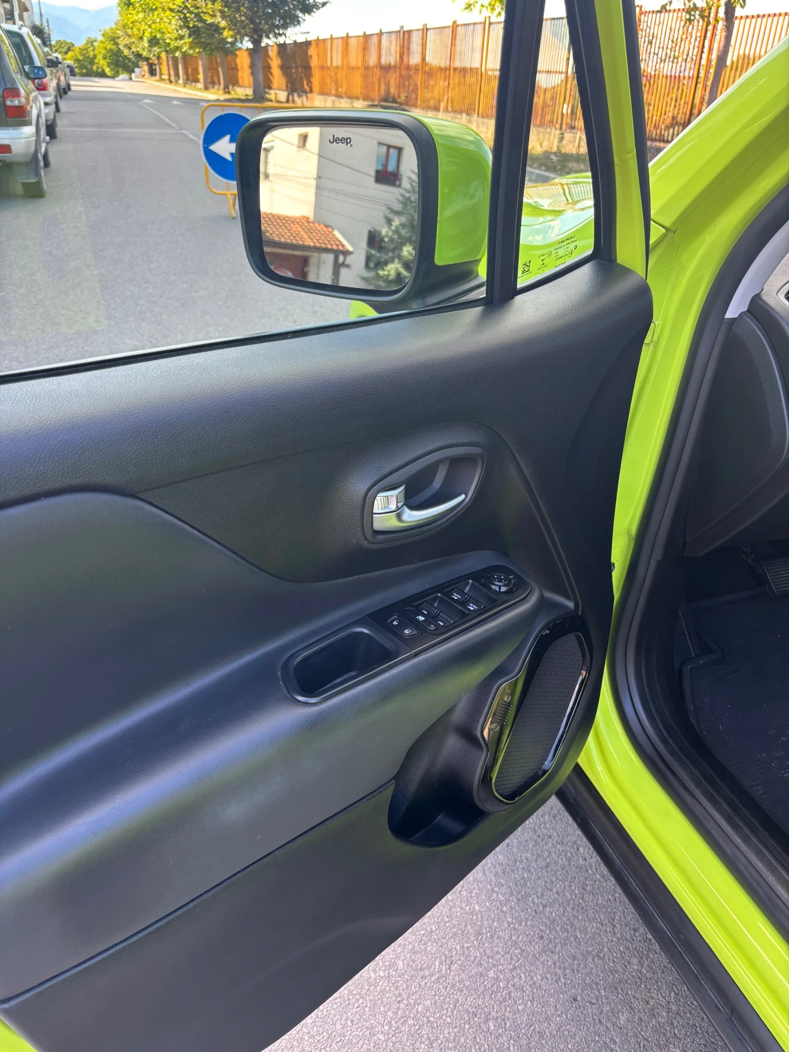 Jeep Renegade 2.4i, снимка 7 - Автомобили и джипове - 56260241
