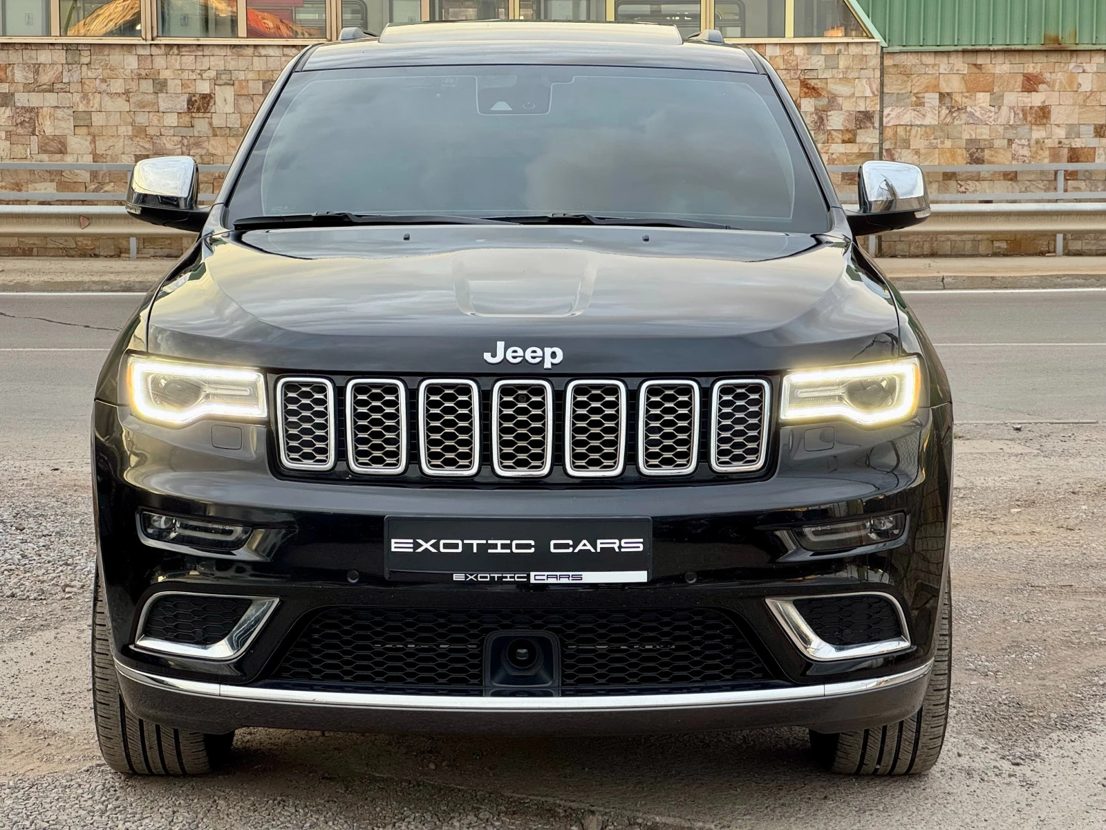 Jeep Grand cherokee 3.6 V6 ! Summit !, снимка 2 - Автомобили и джипове - 56293001