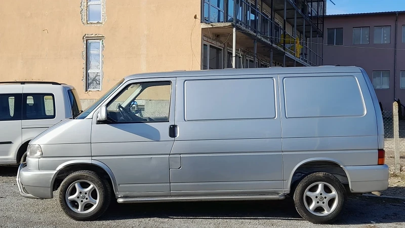 VW Transporter 2.5 TDI 102 kc , снимка 4 - Бусове и автобуси - 48595453