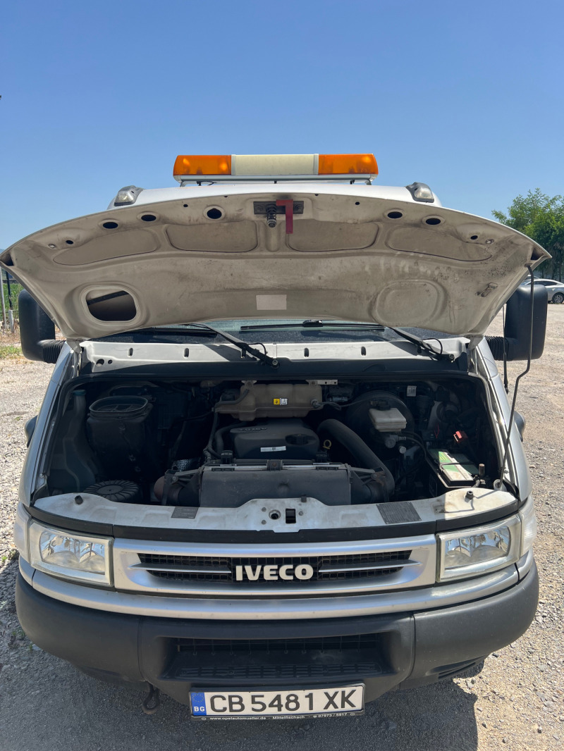 Iveco Daily 3.0 Пътна помощ топ, снимка 10 - Камиони - 46459543