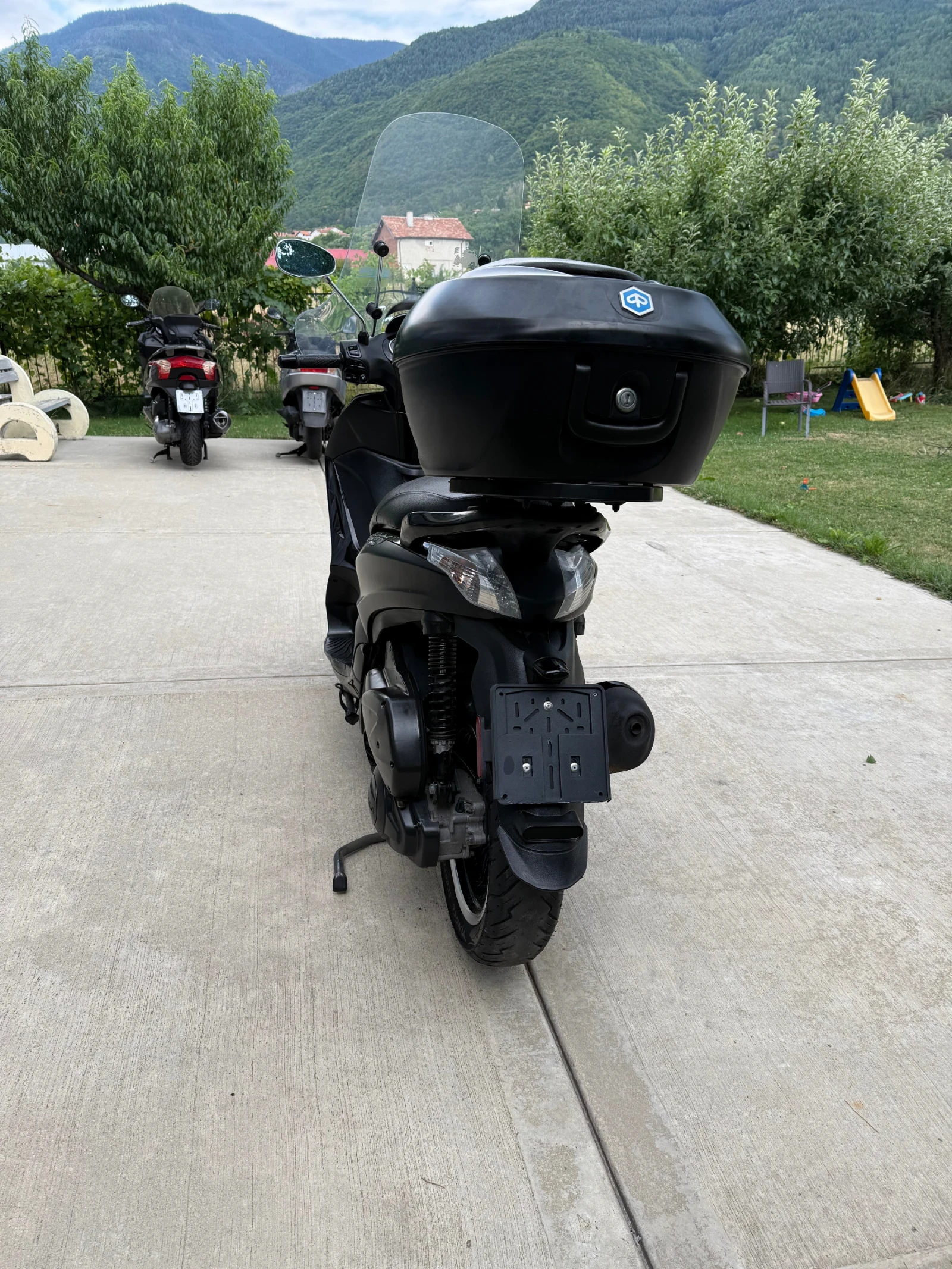 Piaggio Beverly 2019 POLICE ABS/ ASP 300i - изображение 7