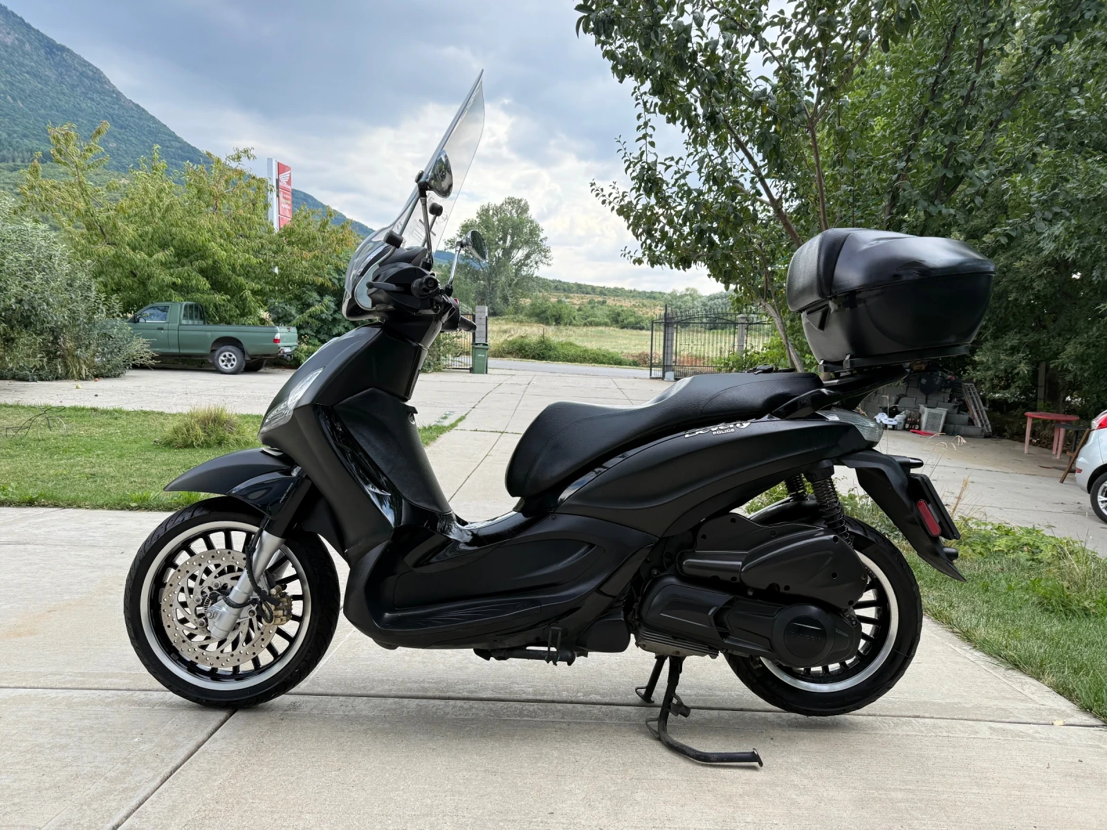 Piaggio Beverly 2019 POLICE ABS/ ASP 300i - изображение 5
