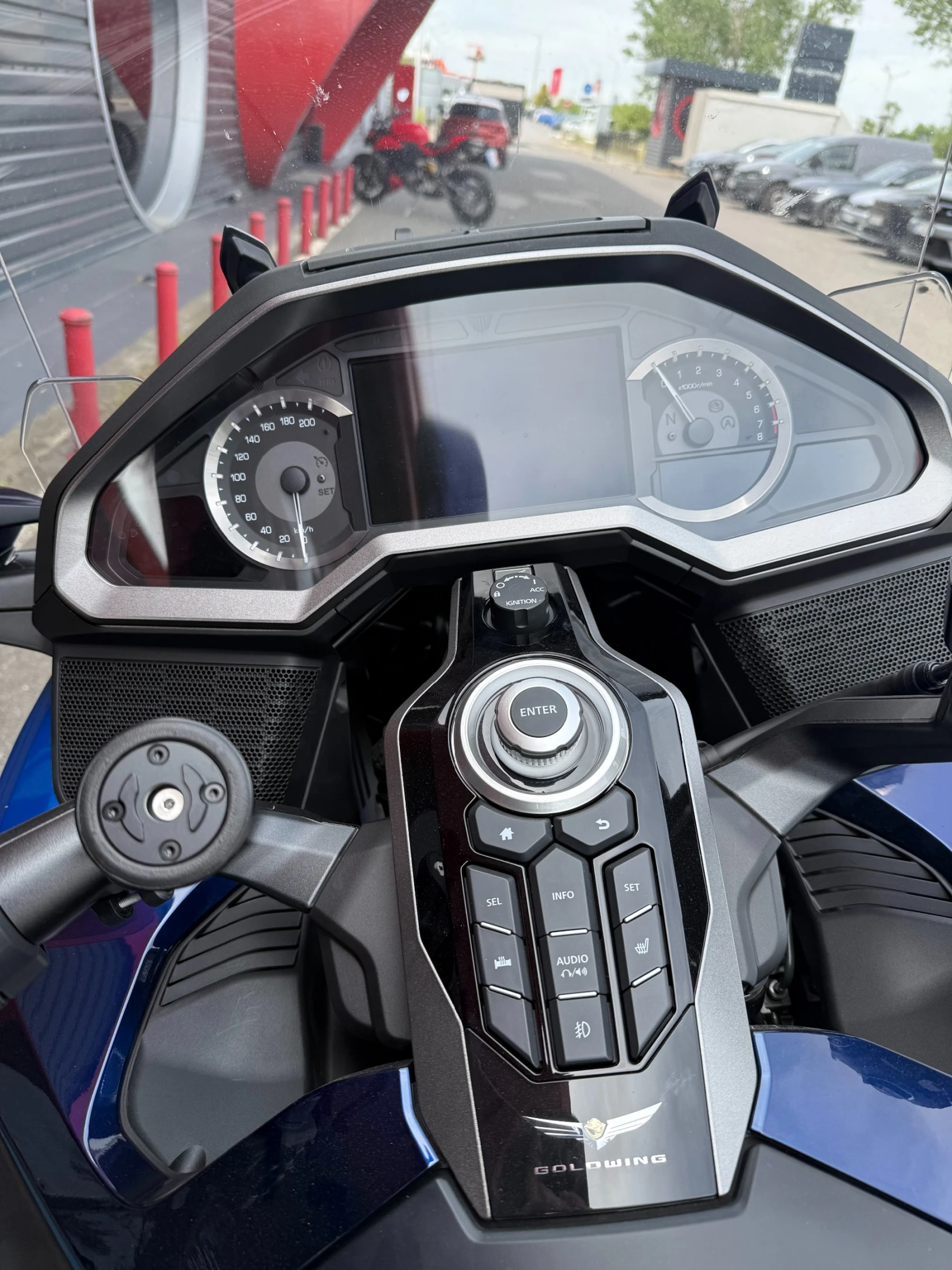 Honda Gold Wing DCT, снимка 14 - Мотоциклети и мототехника - 54763956