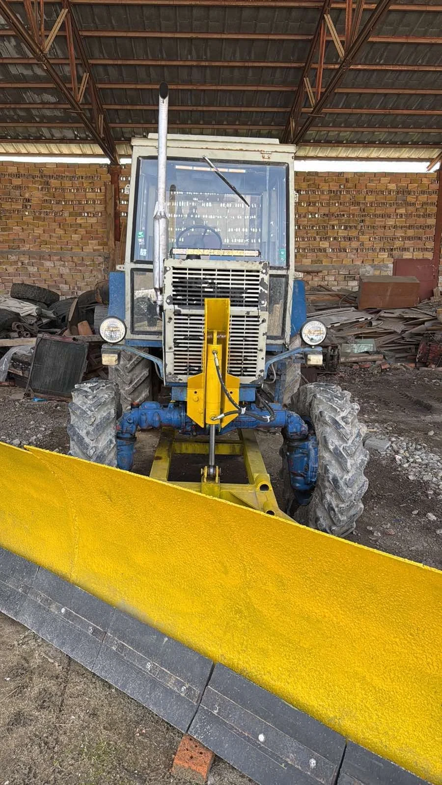 Трактор Болгар Болгар ТК 82, снимка 2 - Селскостопанска техника - 53935578