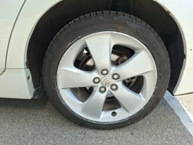 Toyota Prius, снимка 17
