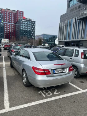 Mercedes-Benz E 220, снимка 4