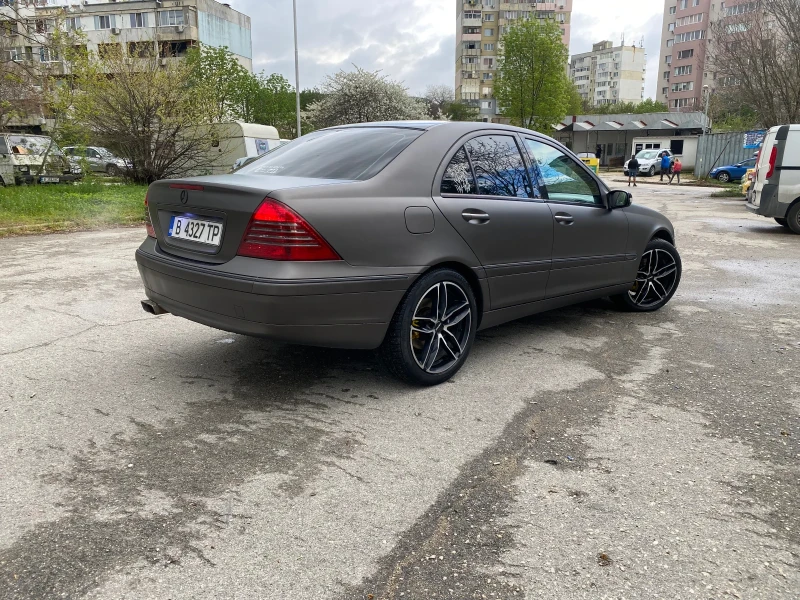 Mercedes-Benz C 320 3.2i V6 , снимка 4 - Автомобили и джипове - 46860796