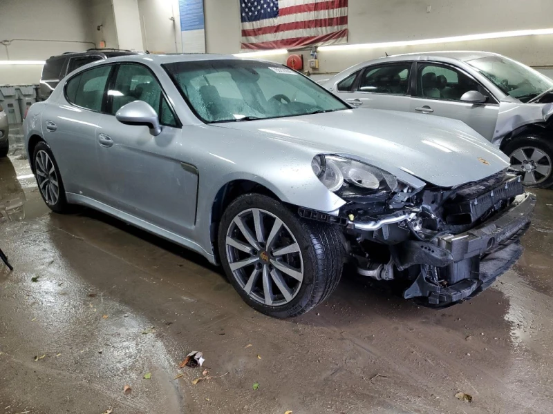 Porsche Panamera, снимка 4 - Автомобили и джипове - 48567369