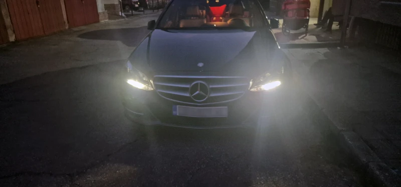 Mercedes-Benz E 200 BlueEfficiency FACE EURO 6B, снимка 12 - Автомобили и джипове - 48570550