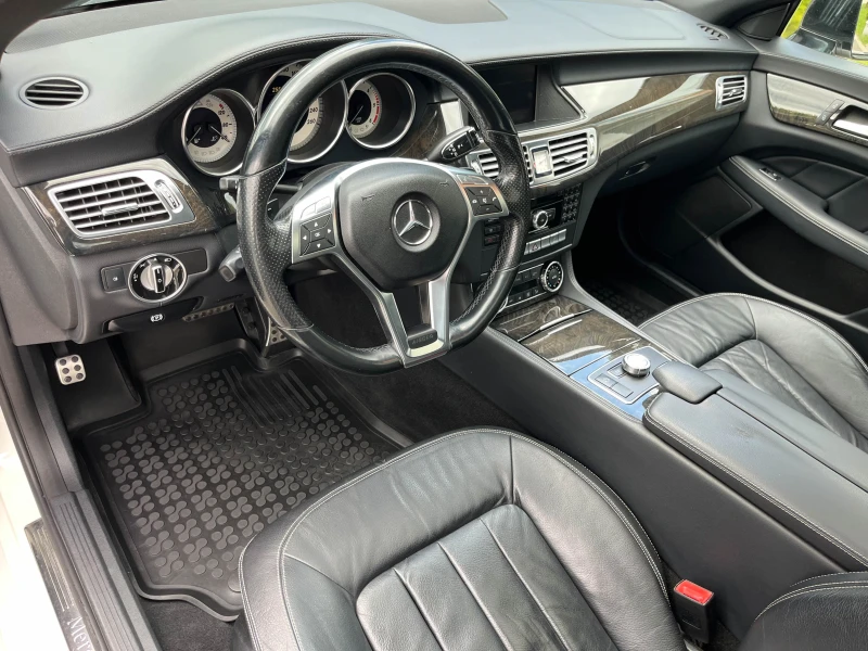 Mercedes-Benz CLS 350 AMG* LED* БЯЛА ПЕРЛА* , снимка 11 - Автомобили и джипове - 50460664