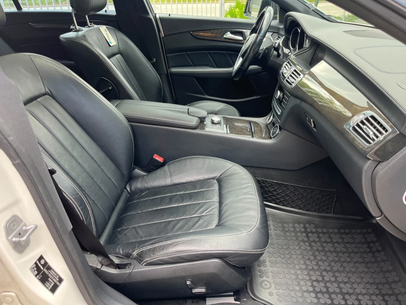 Mercedes-Benz CLS 350 AMG* LED* БЯЛА ПЕРЛА* , снимка 15 - Автомобили и джипове - 50460664