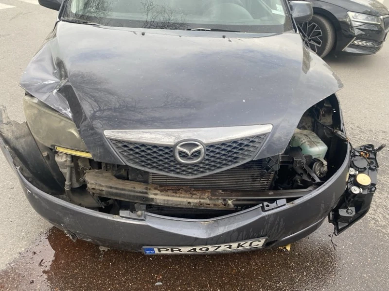 Mazda 2 faselift, снимка 4 - Автомобили и джипове - 52635368