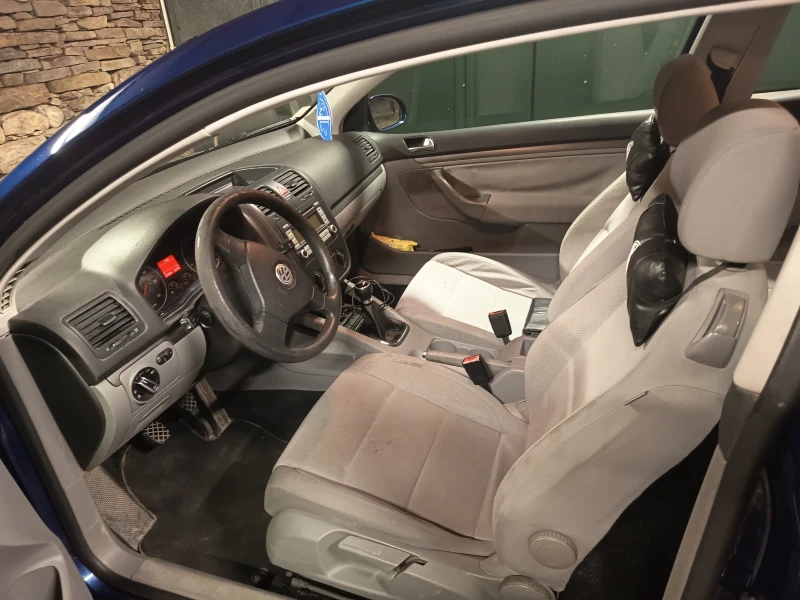 VW Golf, снимка 5 - Автомобили и джипове - 52256230