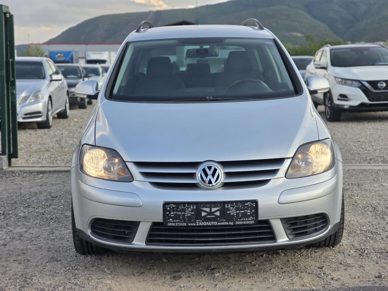 VW Golf Plus 2.0 tdi 140 k.c. Топ Състояние, снимка 8 - Автомобили и джипове - 52791818