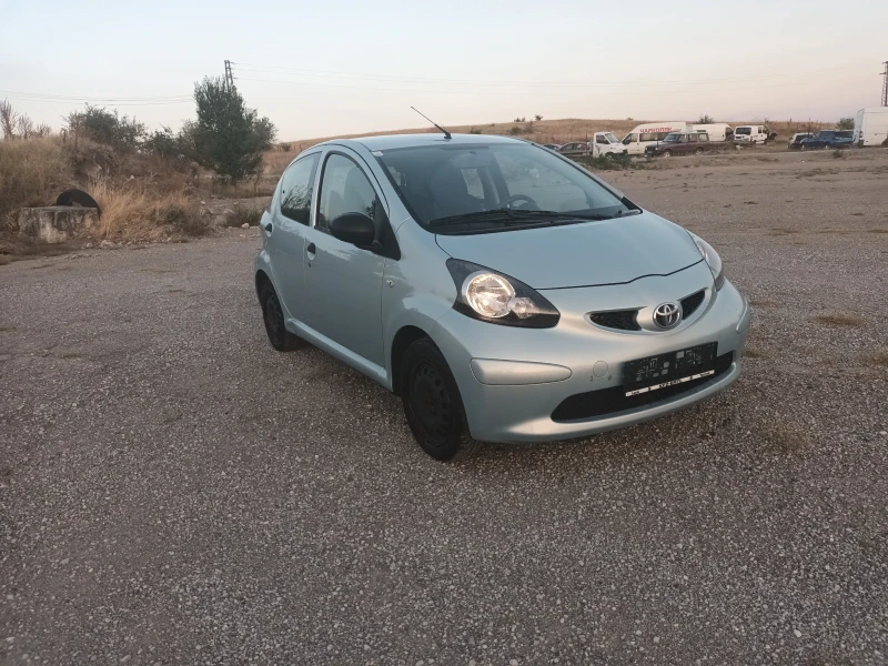 Toyota Aygo 1.0, снимка 5 - Автомобили и джипове - 52856174