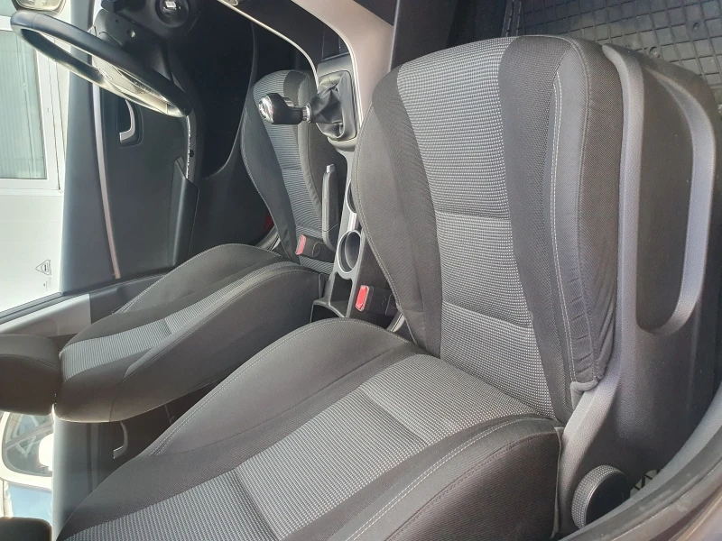 Hyundai I30 1.6 D FACE  6 skr NOVA EURO 6 2017g, снимка 9 - Автомобили и джипове - 52859045