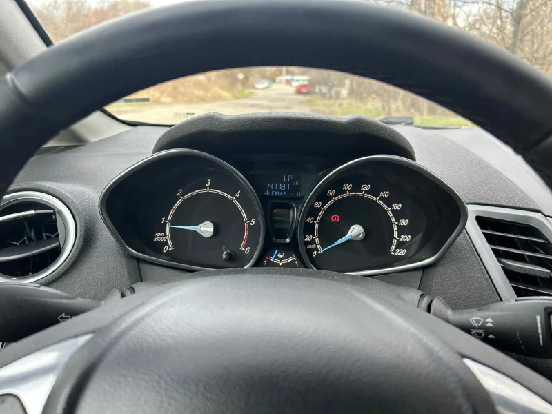 Ford Fiesta, снимка 6 - Автомобили и джипове - 52972330