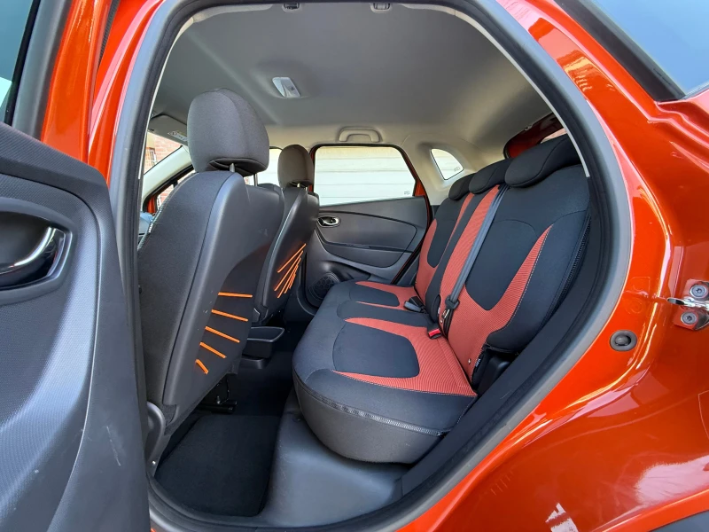Renault Captur AVTOMAT-ШВЕЙЦАРИЯ-TOP-FULL, снимка 15 - Автомобили и джипове - 53109417