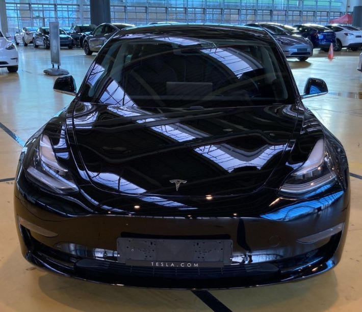 Tesla Model 3 Performance 