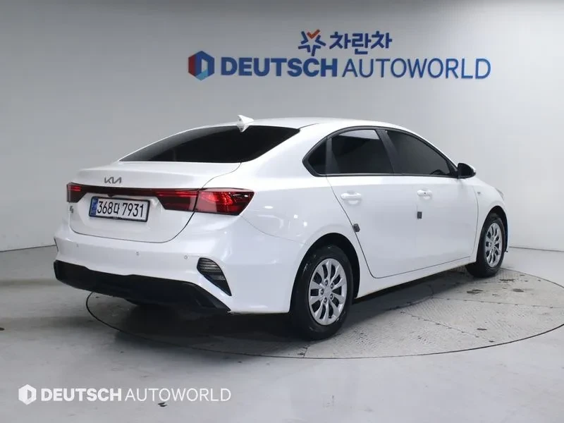 Kia K3 1.6 Trendy, снимка 2 - Автомобили и джипове - 55887156