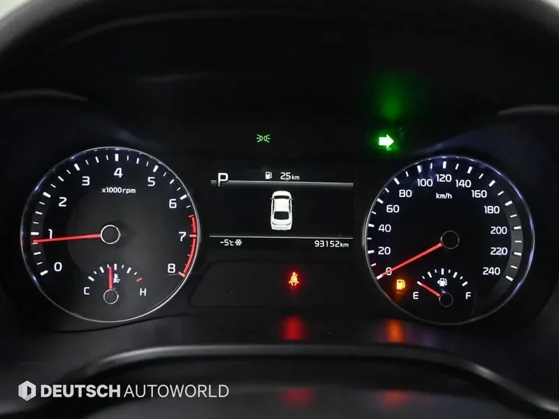 Kia K3 1.6 Trendy, снимка 8 - Автомобили и джипове - 55887156