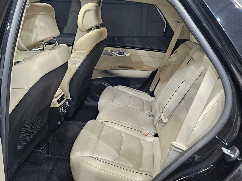 Genesis GV70 КРАЙНА ЦЕНА: 30552 EUR !!!РЕАЛНА КРАЙНА ЦЕНА!!!, снимка 7 - Автомобили и джипове - 55967990