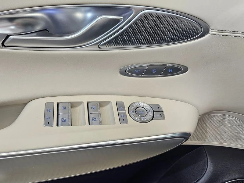 Genesis GV70 КРАЙНА ЦЕНА: 30552 EUR !!!РЕАЛНА КРАЙНА ЦЕНА!!!, снимка 11 - Автомобили и джипове - 55967990