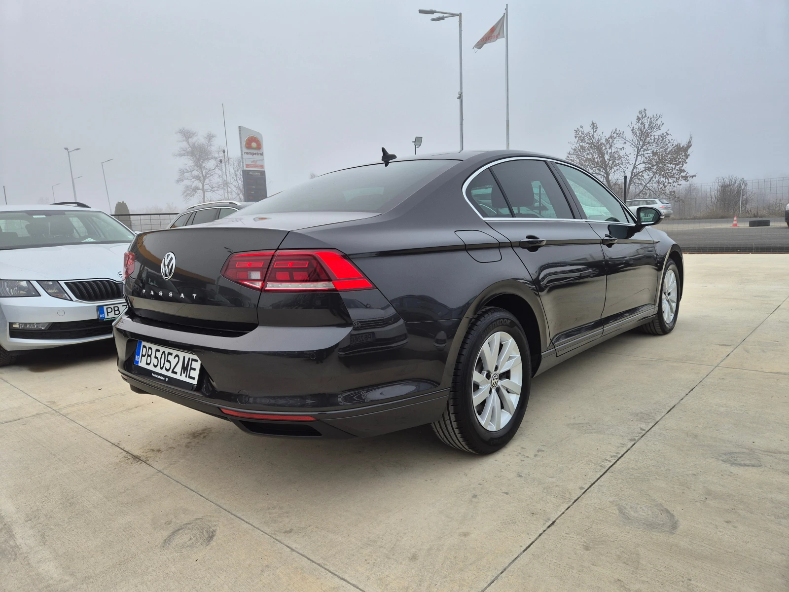 VW Passat Business-С-Гаранция-2.0TDI-А/Т-150кс. - изображение 5