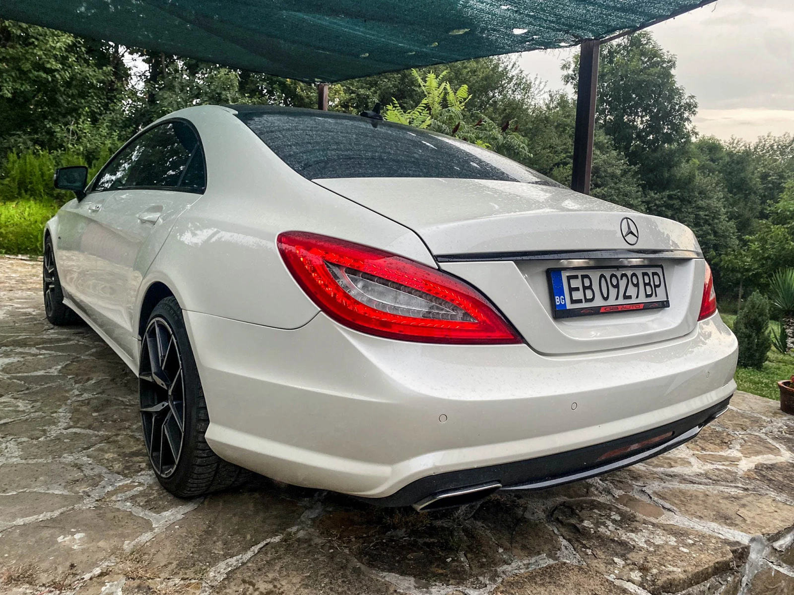 Mercedes-Benz CLS 350 AMG* LED* БЯЛА ПЕРЛА*  - изображение 3