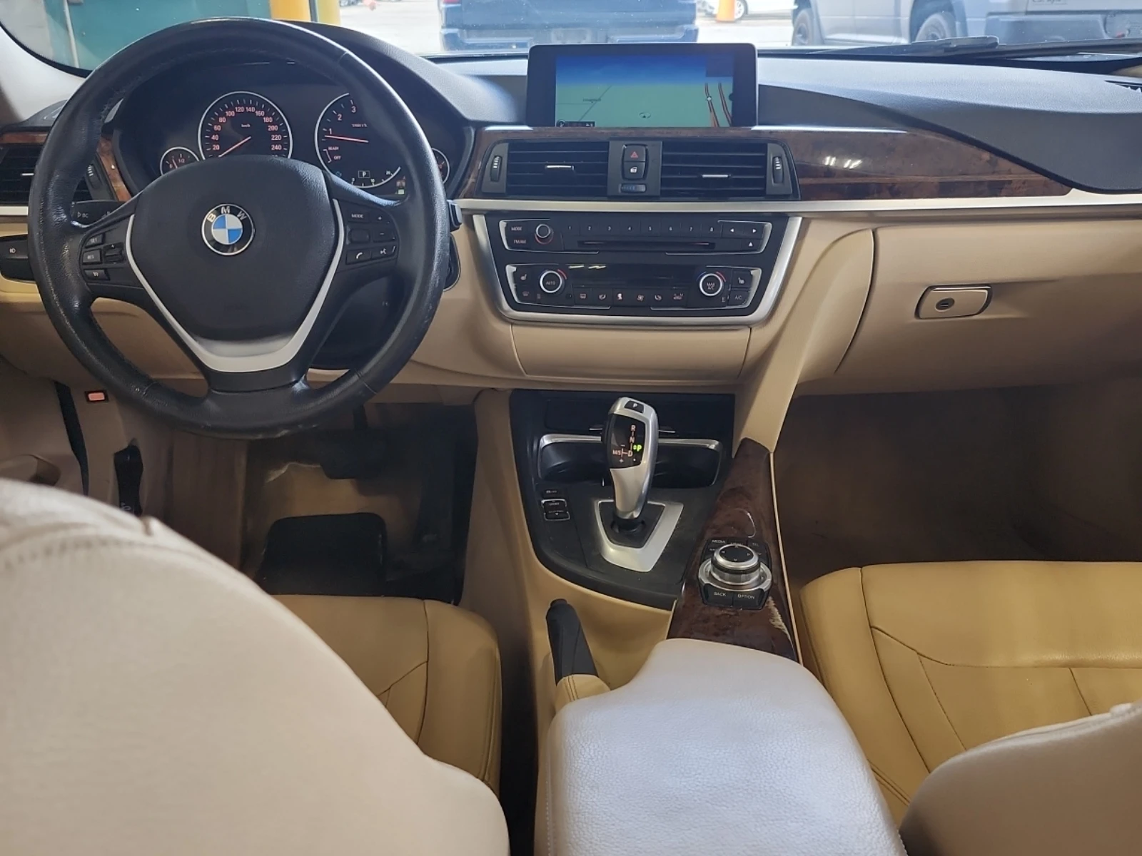 BMW 328 * xDrive* * АВТОКРЕДИТ* * ЦЕНА ДО БЪЛГАРИЯ*  - изображение 10