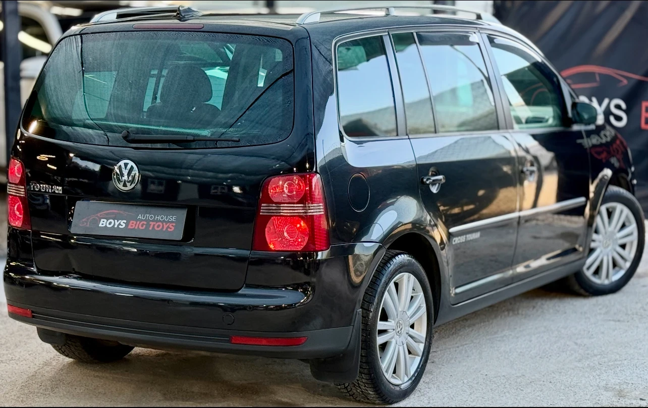 VW Touran 1.9TDI* 7-Места* Кожа* R-line* Cross* 6-скорости*  - изображение 8