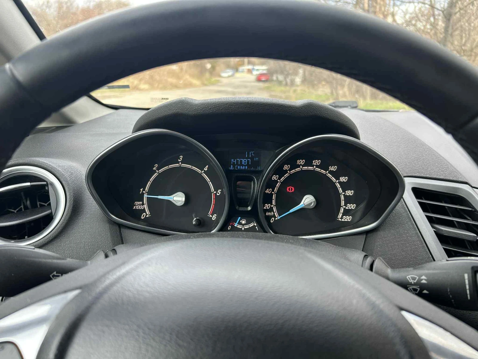 Ford Fiesta  - изображение 6