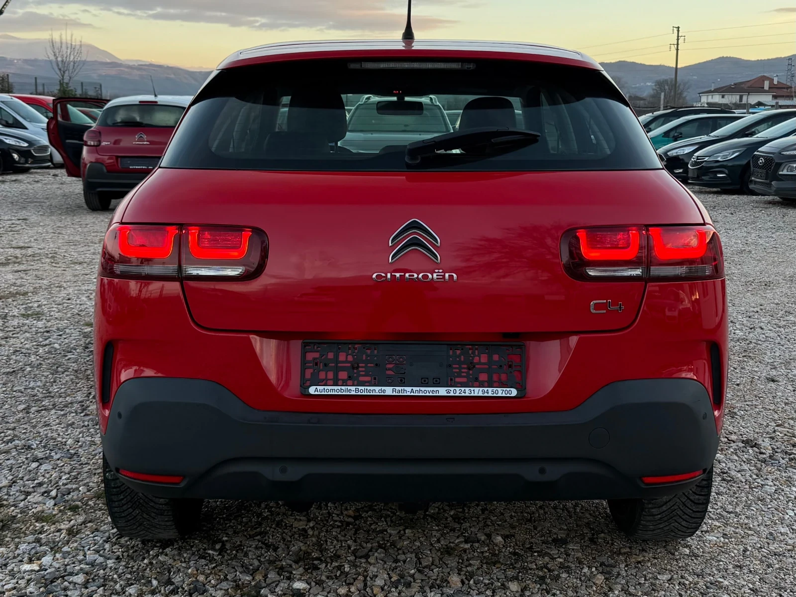 Citroen C4 Cactus 1.5d/Grip Control/Navi/Camera/PDC/6 gears | Mobile.bg � ����������� 4