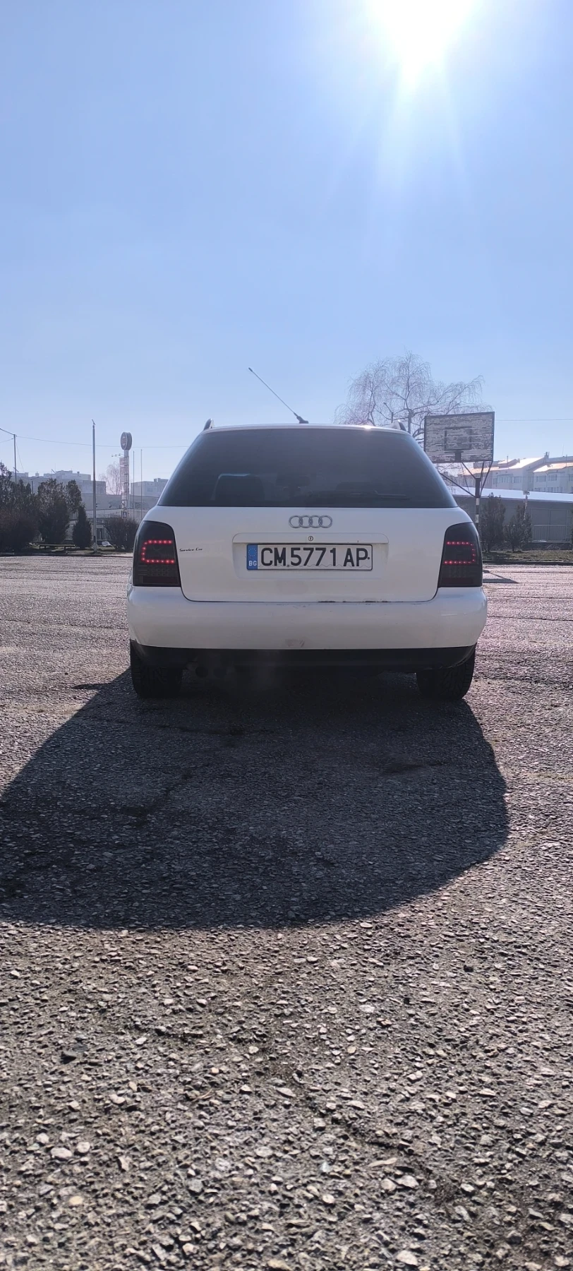 Audi A4 2.8 V6 , снимка 6 - Автомобили и джипове - 53746607