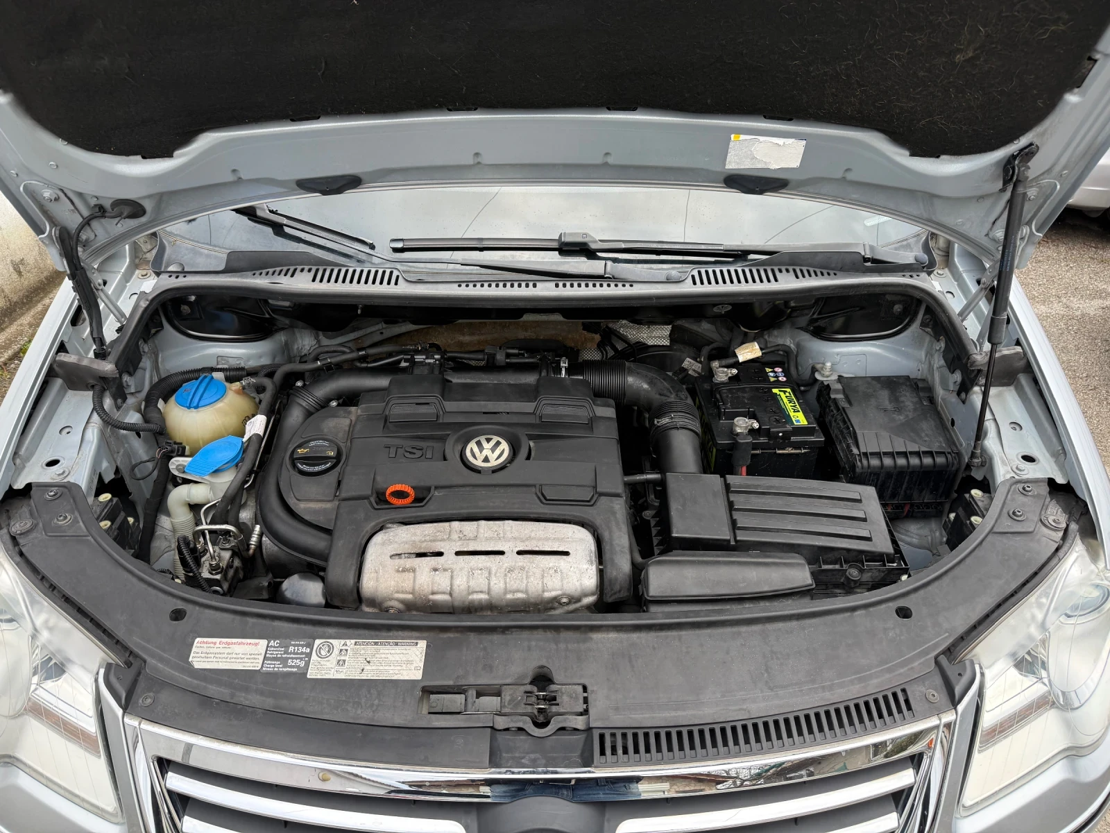 VW Touran 1.4TSI ECOFUEL HIGHLINE , снимка 17 - Автомобили и джипове - 53787908