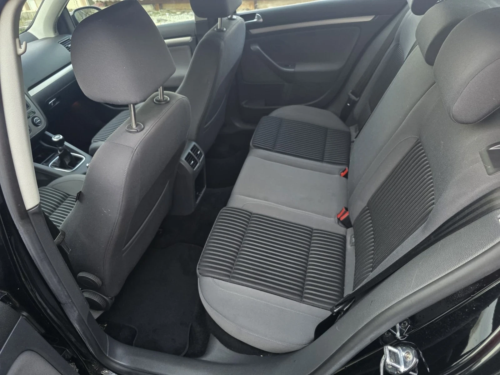 VW Golf 2.0TDI 4Motion, снимка 9 - Автомобили и джипове - 53882971