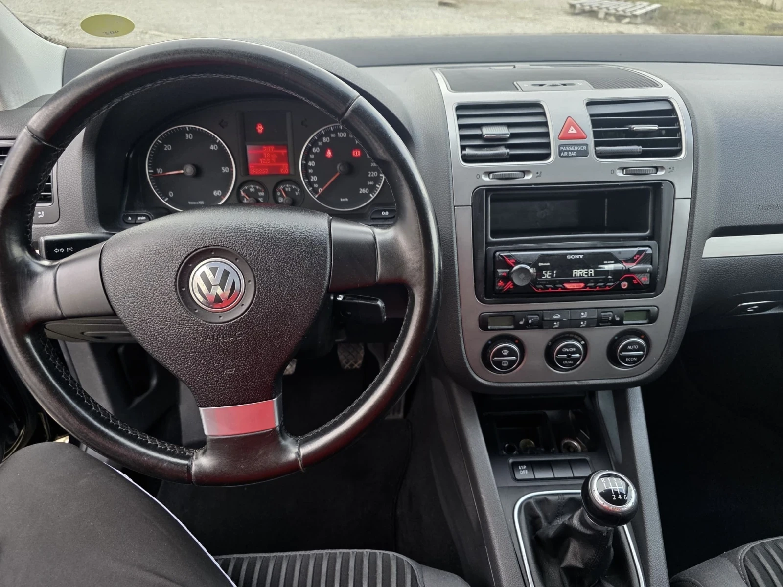 VW Golf 2.0TDI 4Motion, снимка 8 - Автомобили и джипове - 53882971