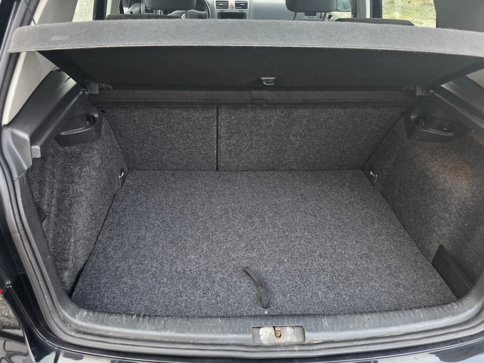 VW Golf 2.0TDI 4Motion, снимка 11 - Автомобили и джипове - 53882971