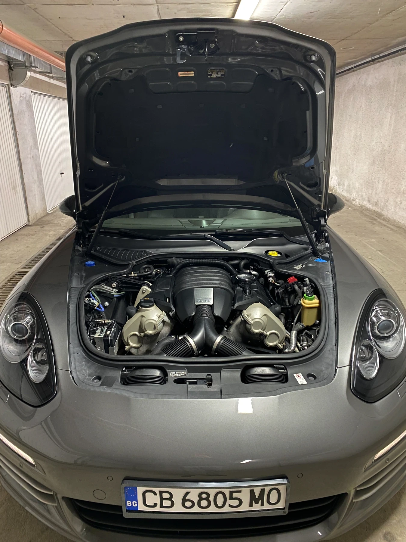 Porsche Panamera 4 Facelift, снимка 8 - Автомобили и джипове - 53994886