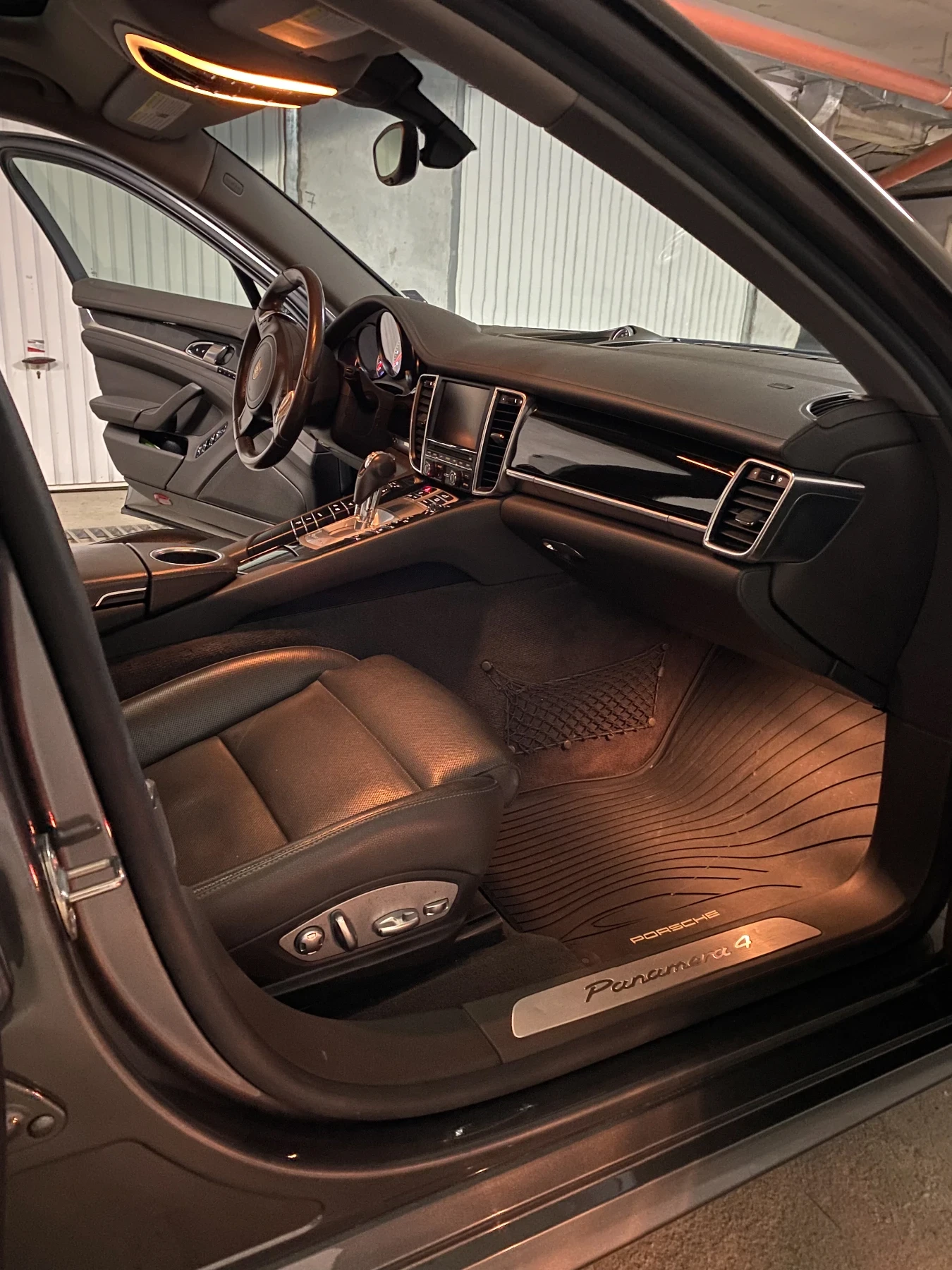 Porsche Panamera 4 Facelift, снимка 14 - Автомобили и джипове - 53994886