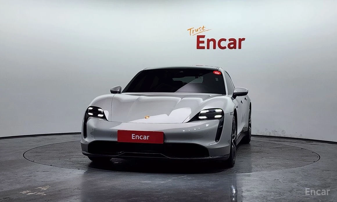 Porsche Taycan * 4S* ПОДГРЕВ* ОБДУХВАНЕ* 360* ПАНОРАМА* FULL* , снимка 3 - Автомобили и джипове - 54271084